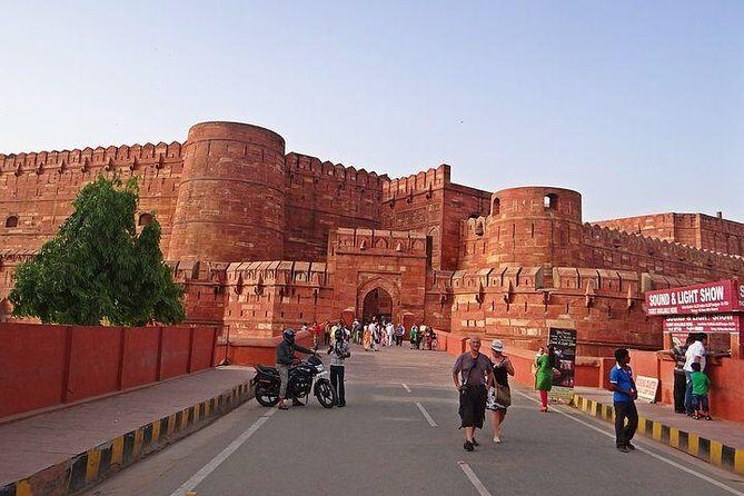 1-Day Trip to Taj Mahal, Agra from Bangalore with Both Side Commercial Flights - Food, water, and comfort on a day that won’t slow down