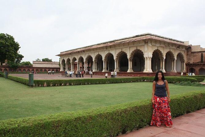 1-Day Trip to Taj Mahal, Agra from Bangalore with Both Side Commercial Flights - Entering the Taj Mahal: how 2 hours works in real life