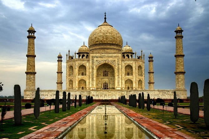 2 Days Overnight Taj Mahal & Agra Tour From Delhi - Hotels and Breakfast: What You Should Expect in Real Life