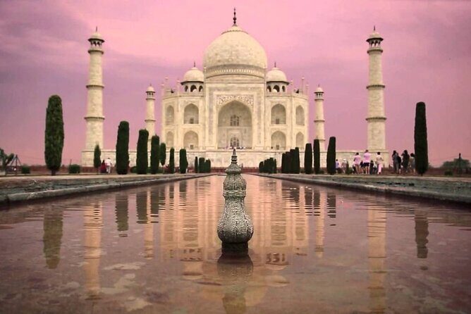3-Day Private Luxury Golden Triangle Tour to Agra and Jaipur From New Delhi - Delhi first: Qutub Minar to Jama Masjid with Old Delhi texture