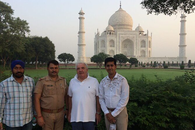 3-Days Luxury Golden Triangle tour to Agra and Jaipur from Delhi - Jaipur Day 3: Hawa Mahal, City Palace Museum, and a View of Jal Mahal