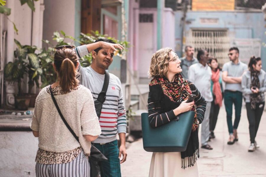 3-Hour Old Delhi Heritage Walking tour with Rickshaw ride - Jama Masjid: Mughal scale plus a smooth entry plan