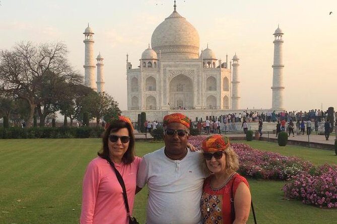 5-Day Private Luxury Golden Triangle Tour to Agra and Jaipur From New Delhi - Day 1 in Delhi: Old Delhi lanes, stepwells, and the city’s monument circuit