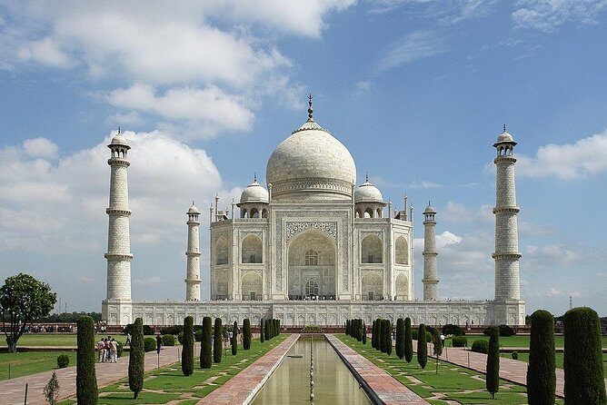 5 Day Private Luxury Golden Triangle trip Agra &Jaipur from Delhi - Jaipur in one day: forts, palaces, and old science