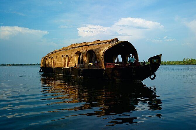 5 Days Luxury Kerala Tour with Houseboat Experience - Key highlights to know before you go