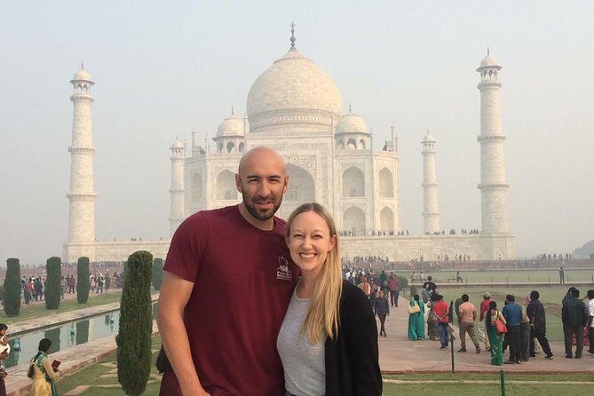 All Inclusive Day Trip to Taj Mahal, Agra Fort and Baby Taj from Delhi by Car - Delhi pickup and the long drive reality check