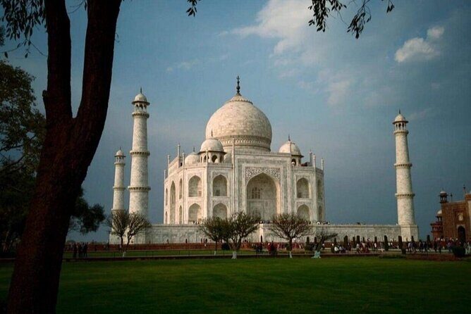All Inclusive Day Trip to Taj Mahal, Agra Fort from Delhi by Car - The Delhi-to-Agra ride: comfortable, timed, and actually practical