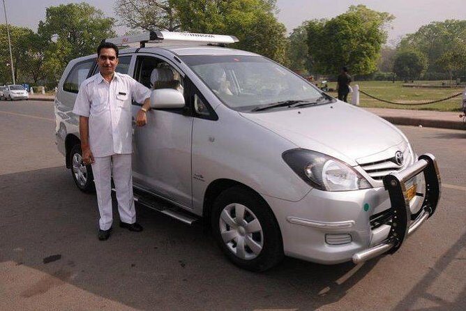 Arrival Meet & Assist service at Delhi Airport with optional Private transfer - Immigration Assistance That Keeps You Moving