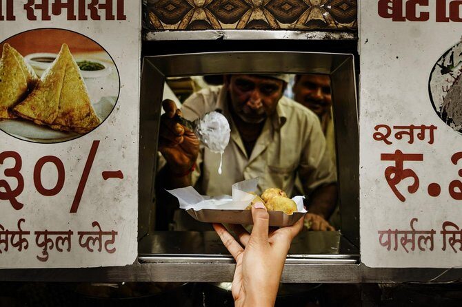 Bombay Express Mumbai Food Tour with 15+ Tastings - The first tasting-and-walk block: built for snackers, not slow eaters