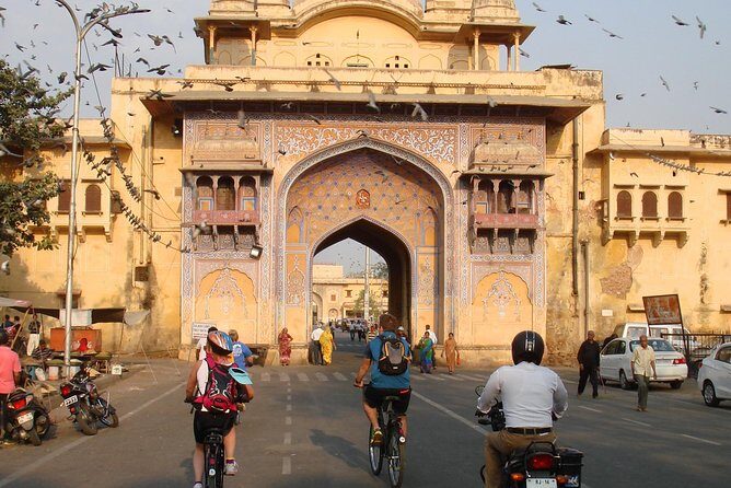 Cyclin'Jaipur - Explore the city on a cycle! - Why a 6:45am bike ride makes Jaipur feel different