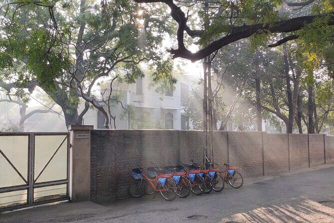 Delhi By Cycle & Old Delhi - Meeting point and the 6:30 am start