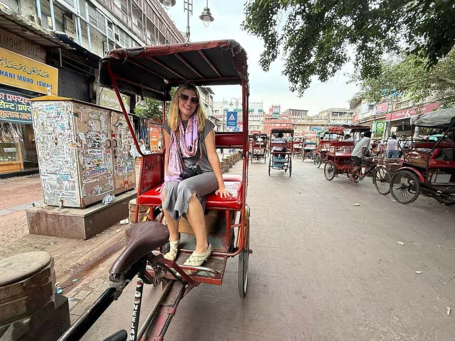 Delhi: Full or Half-Day Old and New Delhi Private Tour - Khari Baoli spice market: smells, buying tips, and timing