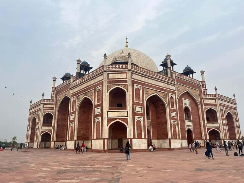 Delhi: Old and New Delhi Guided Full- or Half-Day Tour - New Delhi Icons: India Gate, Rashtrapati Bhavan, and Parliament Passes