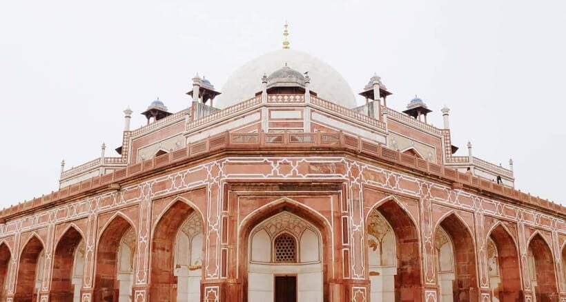 Delhi: Old and New Delhi Private Full or Half-Day Tour - Lotus Temple and Humayun’s Tomb: spiritual calm and Mughal grandeur