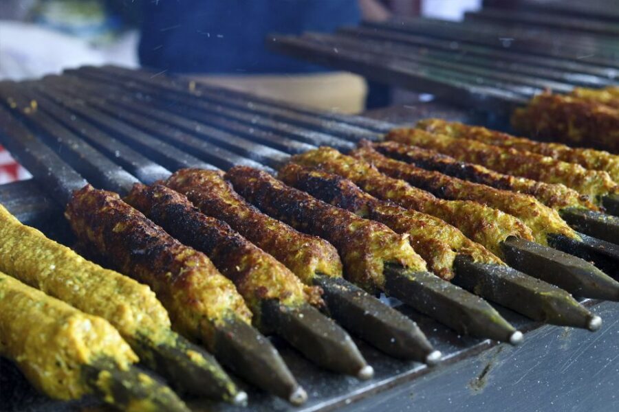 Delhi: Old Delhi Street Food Tour with Rickshaw Ride - Food Safety, Hygiene, and Dietary Needs That Can Be Managed