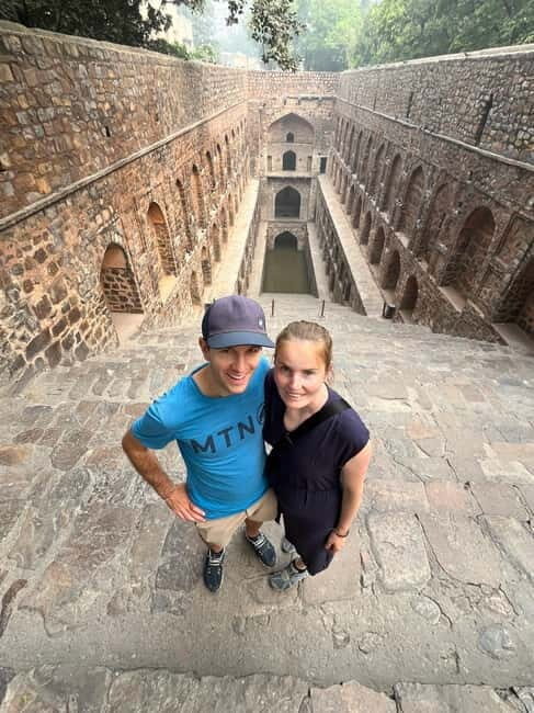 Delhi: Private Old & New Delhi Guided Half- or Full-Day Tour - Rajghat, Red Fort (Outside), and the Monday Swap Plan