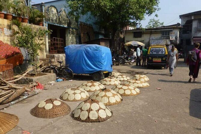 Dharavi Slum Tour - Meeting at Reality Tours & Travel in Dharavi: what to expect