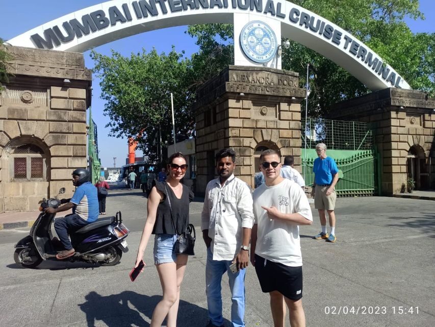 Essence of Mumbai: Half-Day Private Tour - Dhobi Ghat: Seeing a Daily Industry Up Close