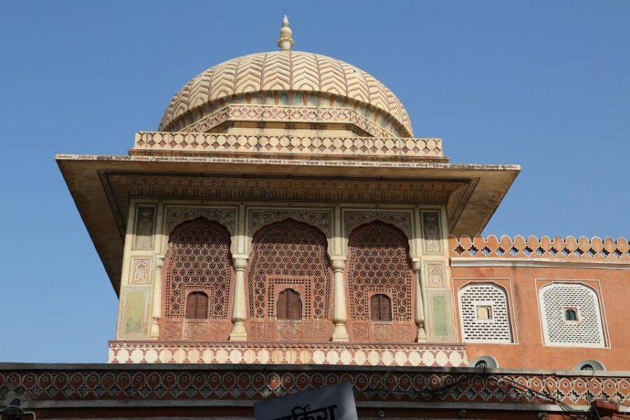 From Delhi: Jaipur Day Trip by Fast Train or Private Car - Monkey Temple: A Short Stop With a Big Personality