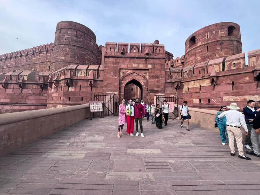 From Delhi: Private Taj Mahal Day Tour with Fast-Track Entry - Should You Book This Private Taj Mahal Day Tour from Delhi?
