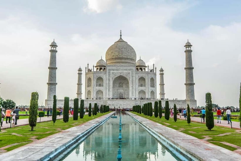 From Delhi: Taj Mahal & Agra Tour with Lunch at Marriott - Courtyard by Marriott Agra Lunch: What a 5-Star Buffet Actually Means Here