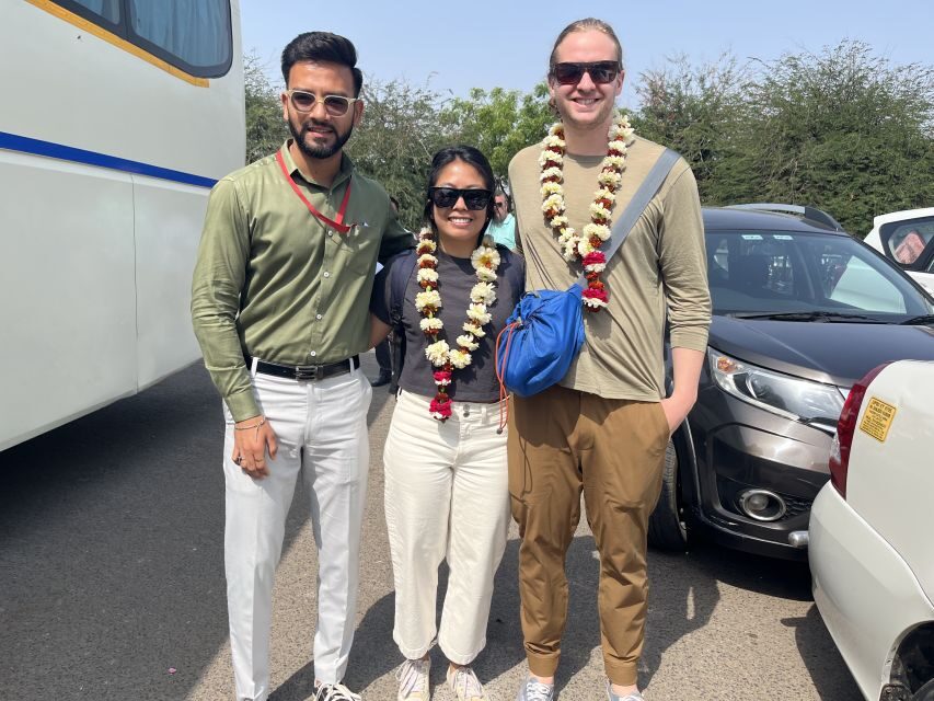 From Delhi: Taj Mahal and Agra Day Tour by Super-fast Train - Agra Fort views: red sandstone, big scenery, and why you should go