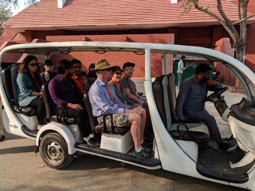 From Delhi: Taj Mahal and Agra Fort Private Sunrise Tour - Lunch stop: a clean break that prevents the afternoon crash