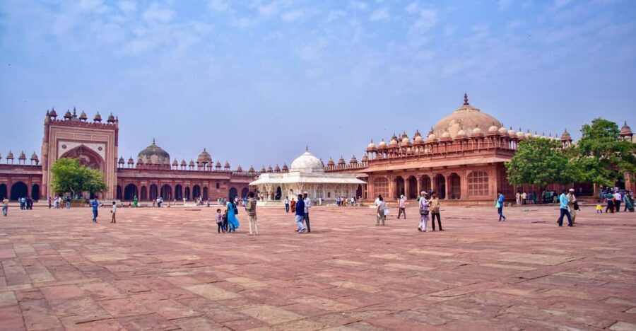 From Delhi: Taj Mahal Sunrise, Agra Fort & Baby Taj Day Tour - Private AC car from Delhi, Gurgaon, or Noida (what it changes)