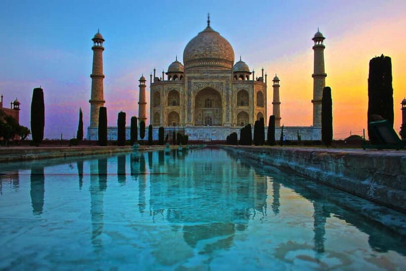 From Delhi: Taj Mahal Sunrise, Agra Fort & Baby Taj Day Tour - Breakfast or lunch at a 5-star hotel: why this matters
