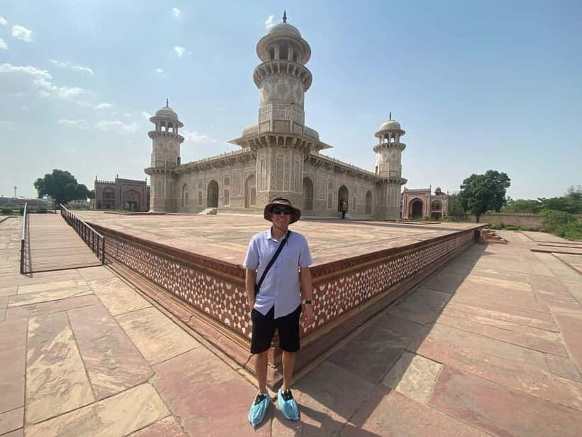 From Delhi: Taj Mahal Sunrise and Agra Fort Private Tour - Agra Fort UNESCO: Red Sandstone and Power
