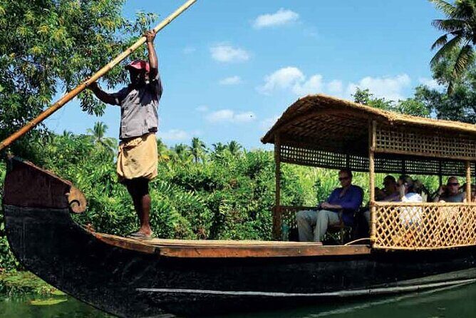 Half Day Village Backwater Eco Country Boat Cruise :Group Tour from Fort Cochin - The non-mechanized country boat: slow, quiet, and more animal-friendly