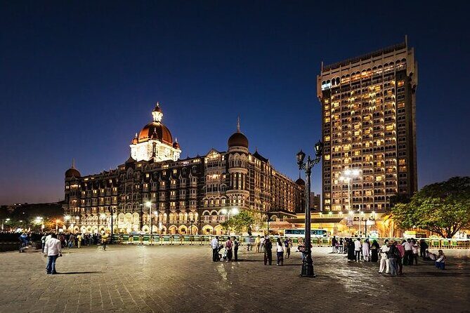 Highlights of Mumbai Sightseeing Tour: TRAVELLERS CHOICE AWARDED - Gateway of India and Colaba: Where the City Meets the Sea
