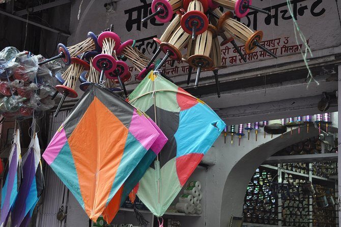 Jaipur Bazaar & Food Walking Tour - Food tasting on the street: samosa, lassi, kulfi, and more