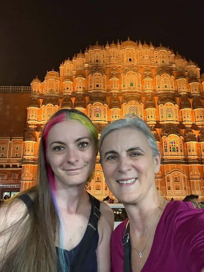Jaipur: Jaipur & Amber Fort Full or Half-Day Guided Tour - Shopping stops: manageable time, but keep your control