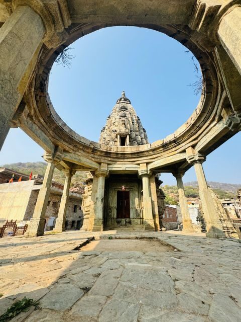 Jaipur: Private Full Day Sightseeing Tour By Car with Guide - Amber Fort and the Hilltop Kingdom Feeling (Plus Optional Fort Tour)
