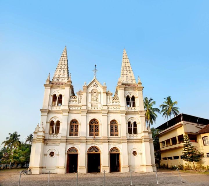 Kochi: Private Tuk-Tuk City Tour with Hotel Pickup - Tuk-Tuk Pickup and the 10 km Rule That Changes Your Plan