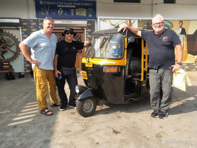 Kochi: Private Tuk-Tuk City Tour with Hotel Pickup - How the Guides Make It Work: Friendly Hosts and Clear Explanations