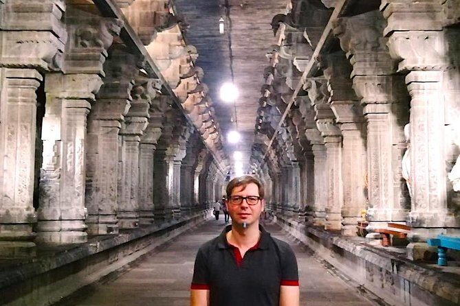 Mahabalipuram & Kanchipuram by tourism ministry approved company - Dress Code for Temples: Cover Knees and Shoulders or Don’t Get Turned Away