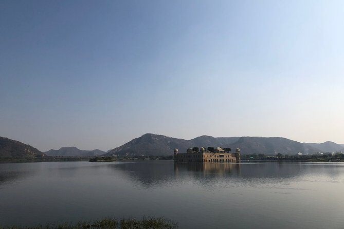Majestic Jaipur Full-Day Private Guided Tour - Hawa Mahal and Jantar Mantar: icons plus a smart change of pace