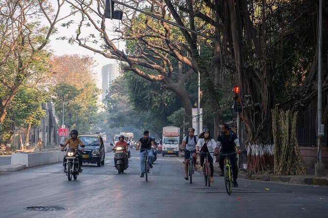 Mumbai Bicycle Tour - Gateway of India: the big postcard stop, minus the crowds