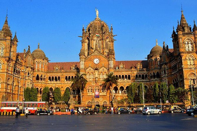 Mumbai City of Dreams Tour in Private Vehicle - How the 9:00 am start and 8-hour pace feel
