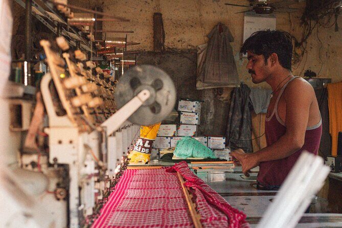 Mumbai Dharavi Slum Tour With Local English Guide - Guides like Rukaiyyaa and Abhishek turn facts into real meaning