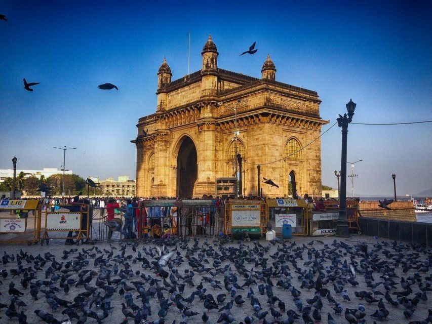 Mumbai: Elephanta Caves Half-Day Guided Tour with Expert - The 120-step climb: what to expect on the plateau approach