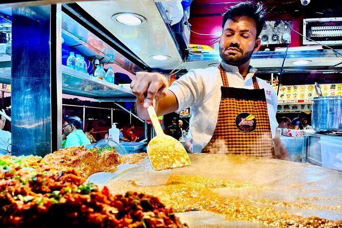 Mumbai Street Food Tour - Chowpatty Beach: pav bhaji, bhel puri, and the Arabian Sea finish
