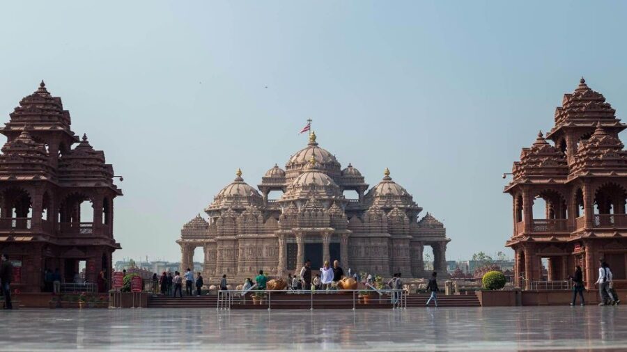 New Delhi: Akshardham Temple Tour with Water and Light Show - The Sahaj Anand Water Show: Lasers, Jets, and Sound at Night
