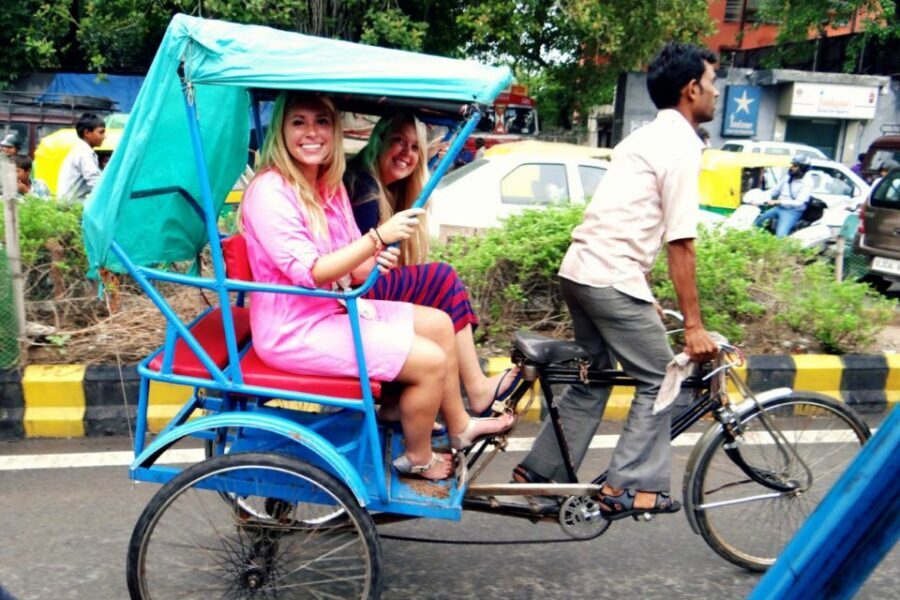 Old Delhi: 3-Hour Tuk-Tuk/Rickshaw Tour - Ride past Old Delhi markets: the real appetizer