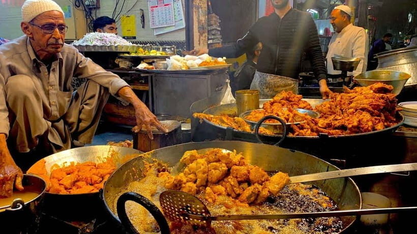 Old Delhi: Private Tour of Chandni Chowk, Tuk Tuk & Food - Red Fort Viewing Choice: Enter or Admire From Outside
