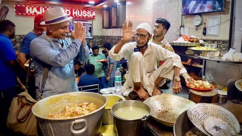 Old Delhi: Private Tour of Chandni Chowk, Tuk Tuk & Food - India Gate Finish: Big Monument, Easy Breathing Room