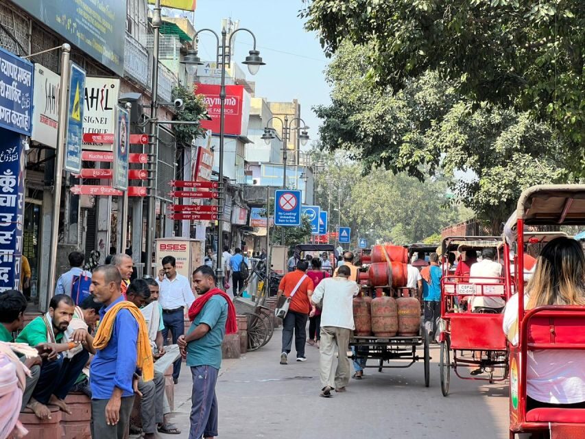Old Delhi: Private Tour of Chandni Chowk, Tuk Tuk & Food - Food Stops in Chandni Chowk: How to Eat Smart in a Frenzied Market