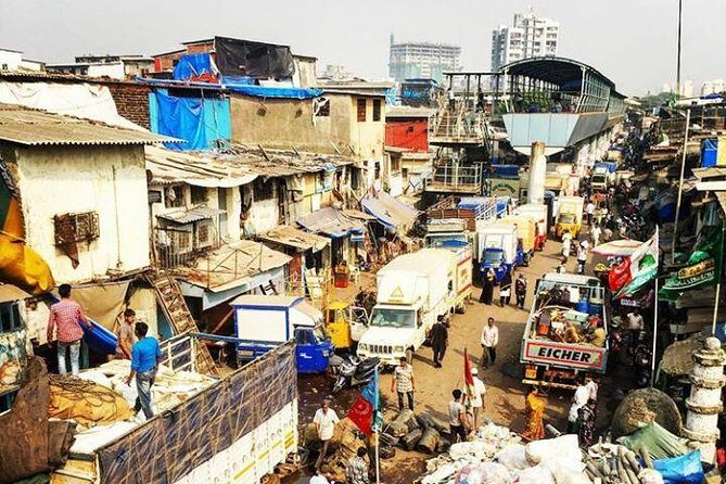 Private Combo Tours Sightseeing + Dharavi Slum + Dhobi Ghat & Dabbawalas - Churchgate Railway Station and the Dabbawala Lunchbox System
